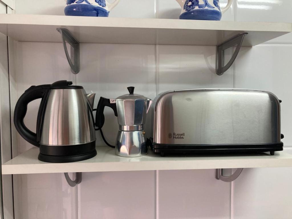 Apartamento Grande, 2 Dormitorios, Garaje Gratis Madrid Eksteriør billede