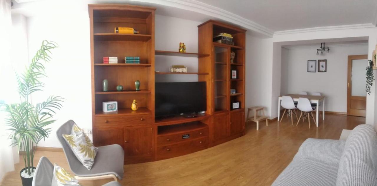 Apartamento Grande, 2 Dormitorios, Garaje Gratis Madrid Eksteriør billede